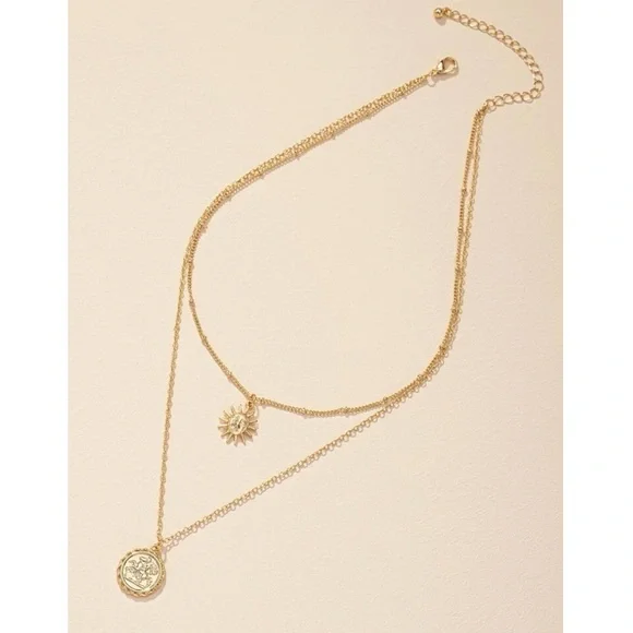 ✨Gold Sun Charm Layered Necklace (Boutique) - Picture 3 of 5